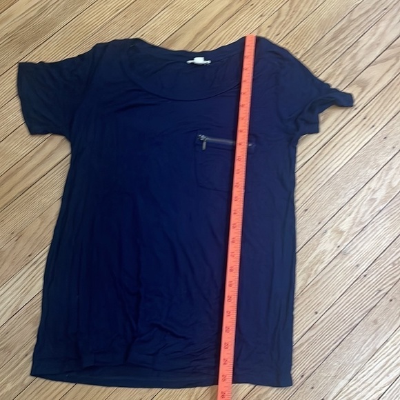 Zenana Outfitters Navy Blue Short Sleeve Scoop Neck Tee Size Large - Picture 4 of 5
